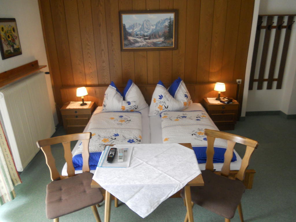 Hotel Haus Zur Linde Wagrain Habitación foto
